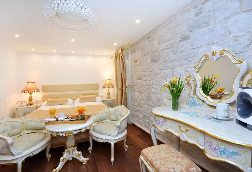 Standardrum, Jupiter Luxury