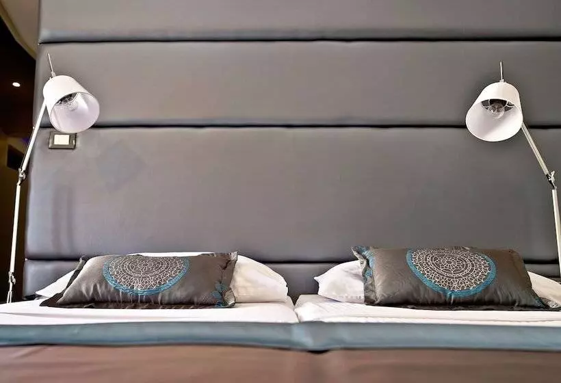 Standardrum, Jupiter Luxury