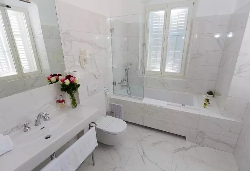 Fyrbädds Deluxerum, Jupiter Luxury