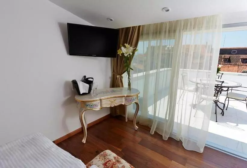 Deluxe Familjerum, Jupiter Luxury