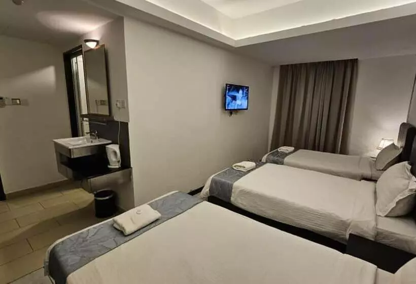 スーペリアトリプルルーム, Le Hotel Kota Kinabalu