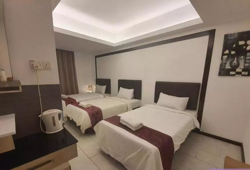 スーペリアトリプルルーム, Le Hotel Kota Kinabalu