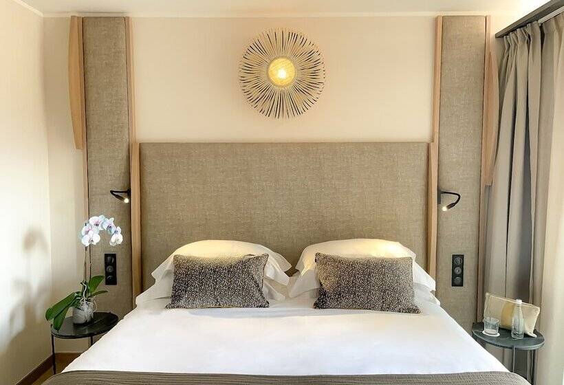 سوییت جونیور با چشمانداز دریا, L'acquale