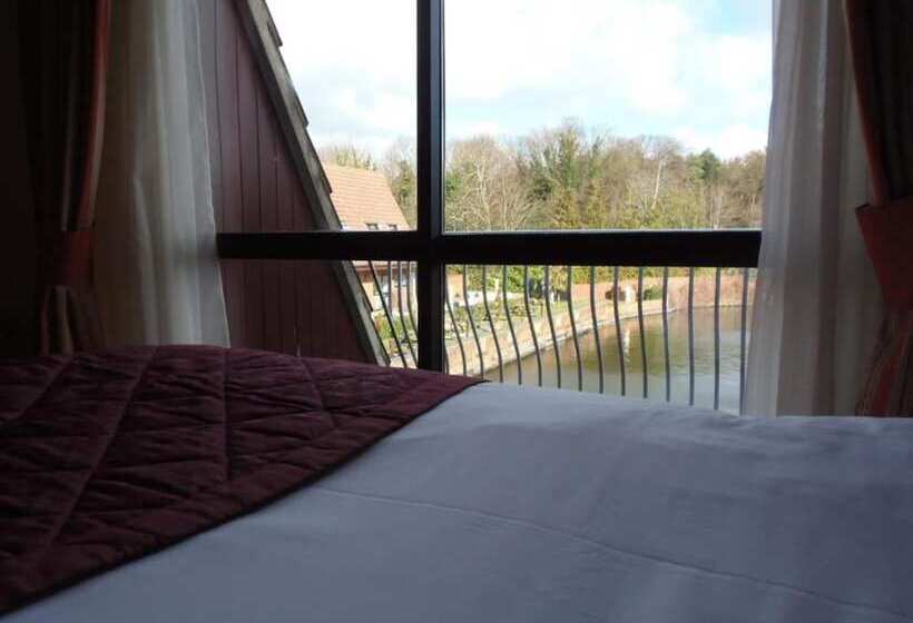 غرفة قياسية, Lakeside International