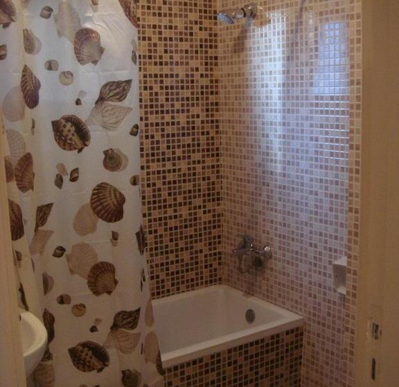 Standard Triple Room, Oasis Hotel Heliopolis