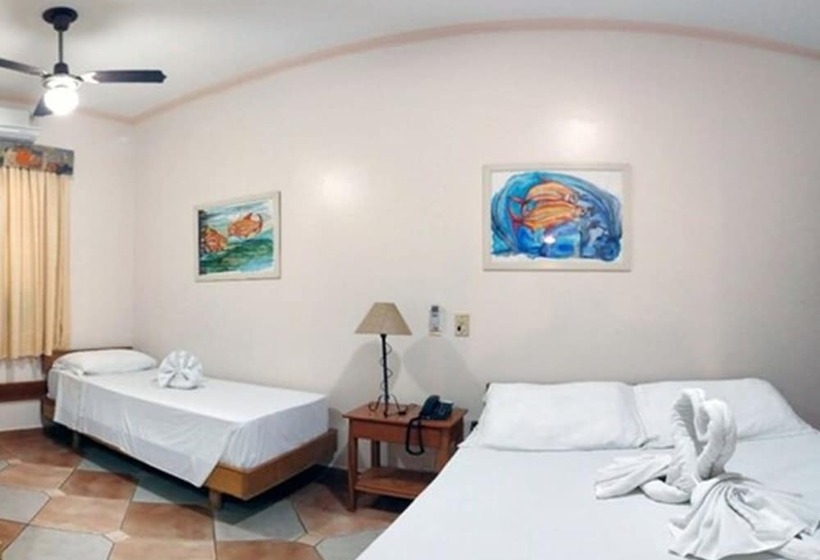 غرفة قياسية رباعية, Pira Miuna