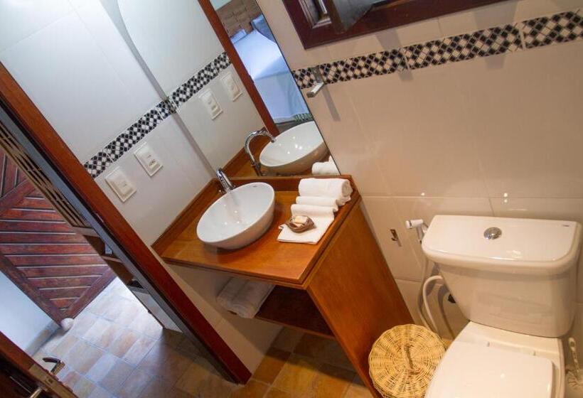 带阳台的豪华间, Pousada Berro Do Jeguy