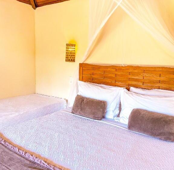 标准三人间, Pousada Berro Do Jeguy