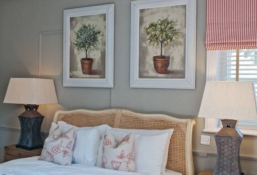 חדר סופריור, The White Hart