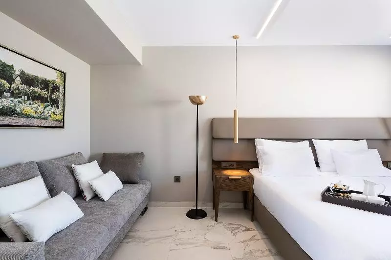اتاق اساندارد با چشم‌انداز جانبی به دریا, Porto Platanias Beach Luxury Selection - Adults Only