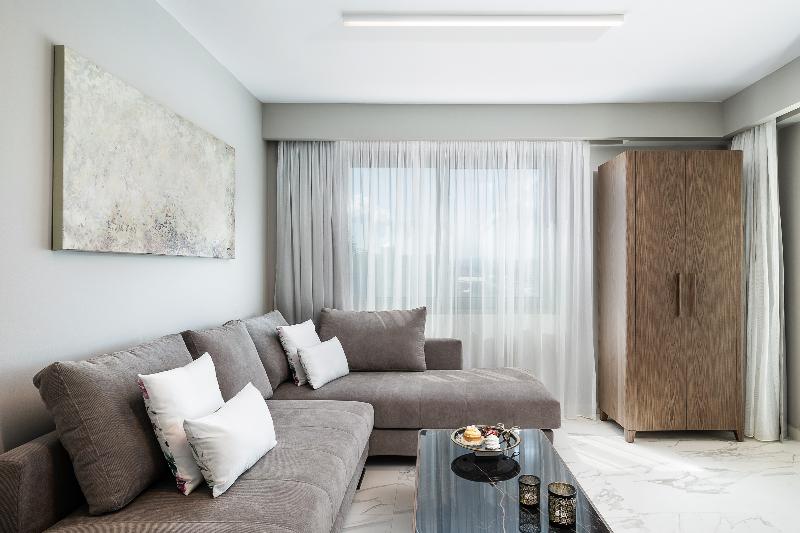 套房配有游泳池, Porto Platanias Beach Luxury Selection - Adults Only