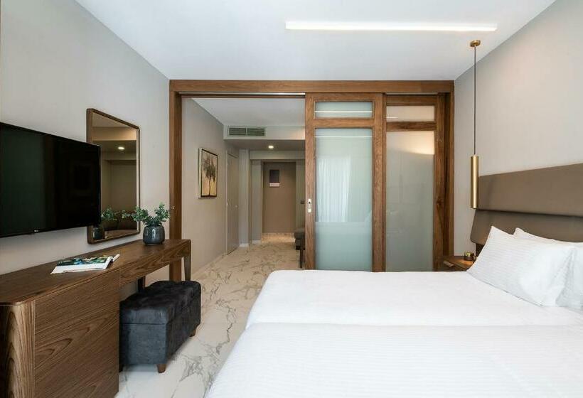 套房配有游泳池, Porto Platanias Beach Luxury Selection - Adults Only