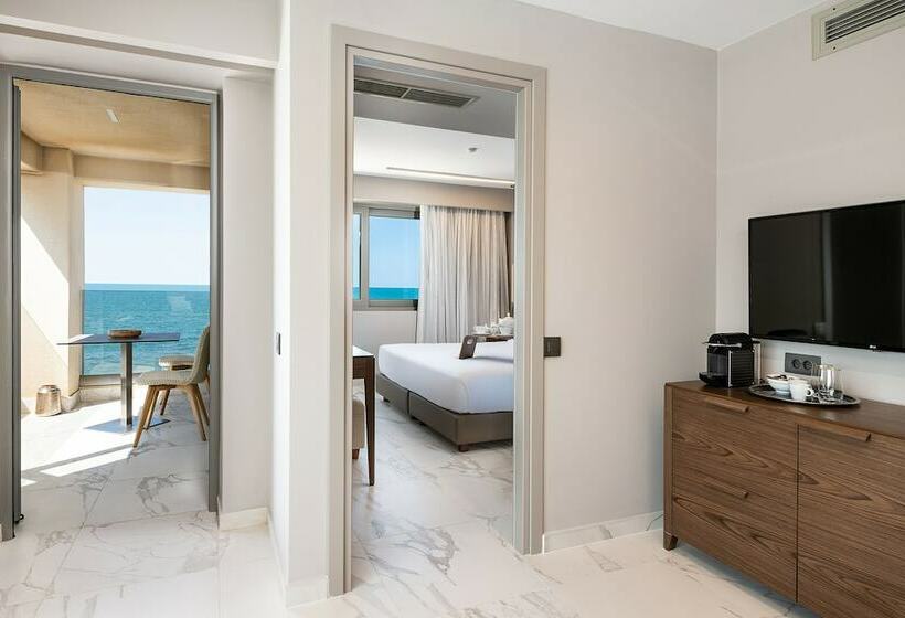 套房配有游泳池, Porto Platanias Beach Luxury Selection - Adults Only