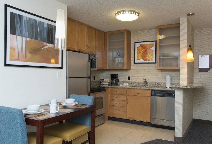 سوئیت 2 خوابه, Residence Inn Toledo Maumee