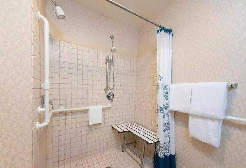 キングサイドベッドのスタンダードワンルーム, Residence Inn Toledo Maumee