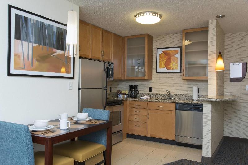 سوئیت با تخت بزرگ, Residence Inn Toledo Maumee