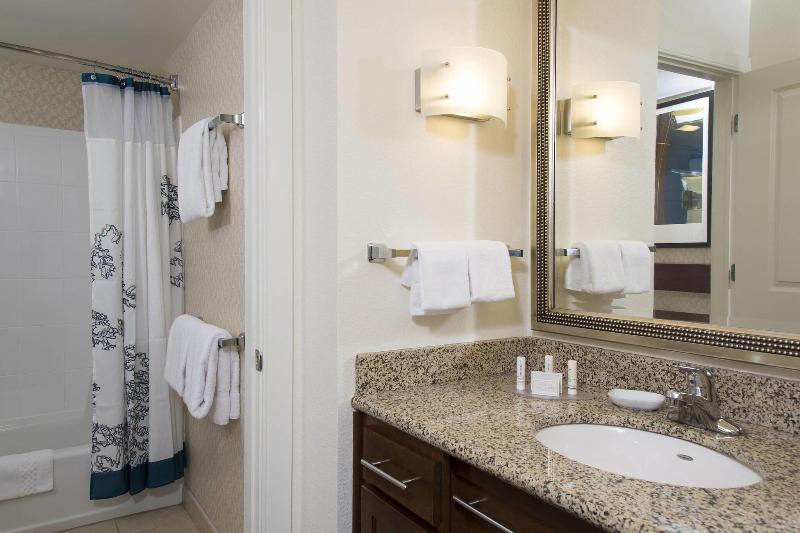 سوئیت با تخت بزرگ, Residence Inn Toledo Maumee