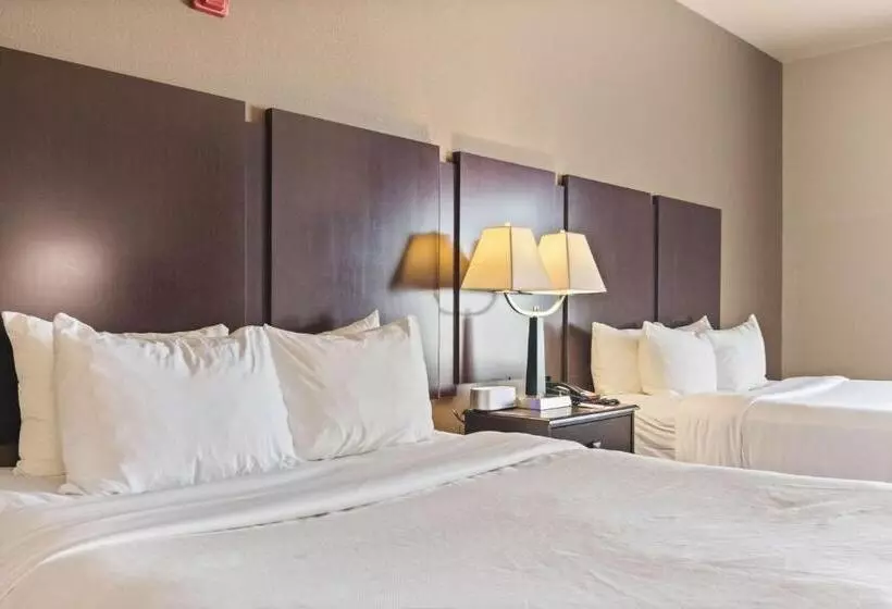 ２ダブルベッドのスタンダードルーム, Surestay Plus Hotel By Best Western Portland Route 52 West
