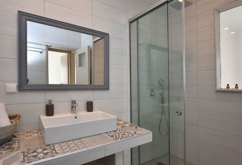 اتاق استاندارد, Swiss Home