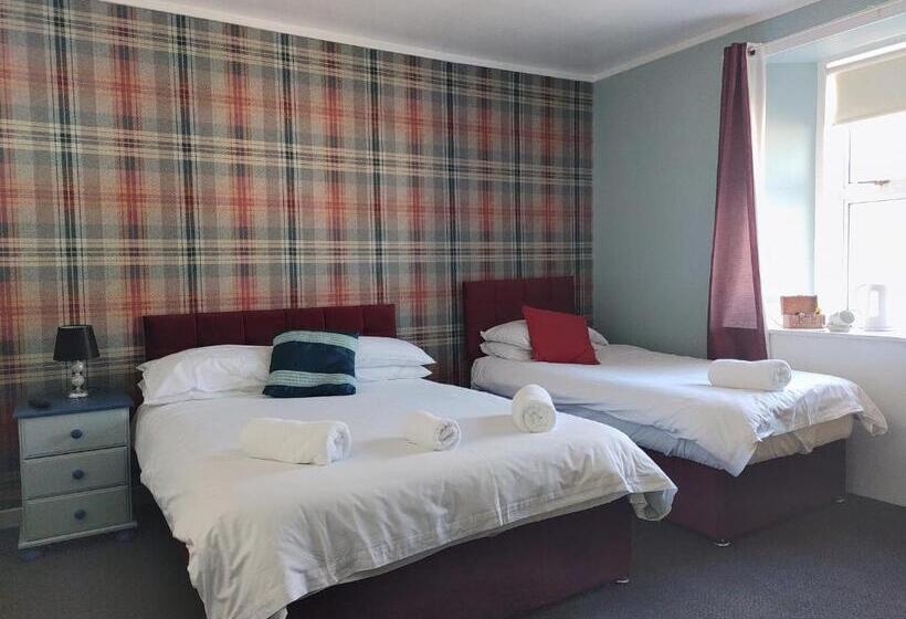 패밀리 룸, The Bridge Inn