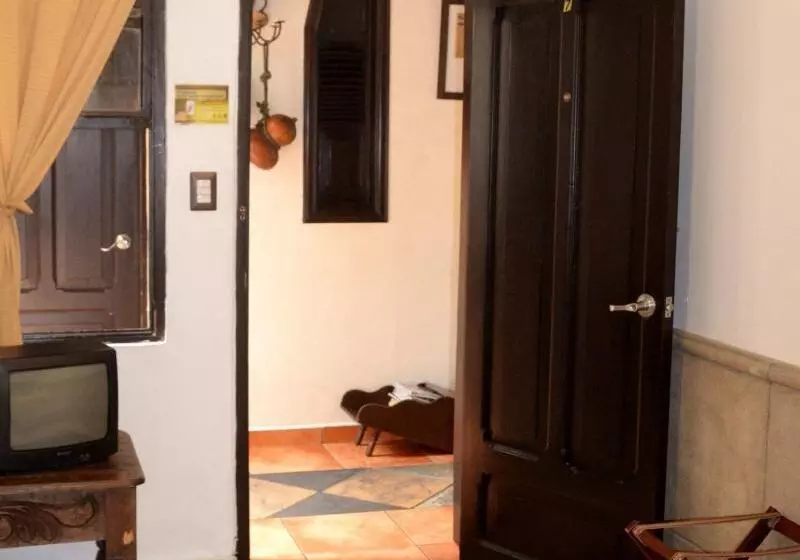 スタンダードシングルルーム, Villa Florencia Centro Histórico