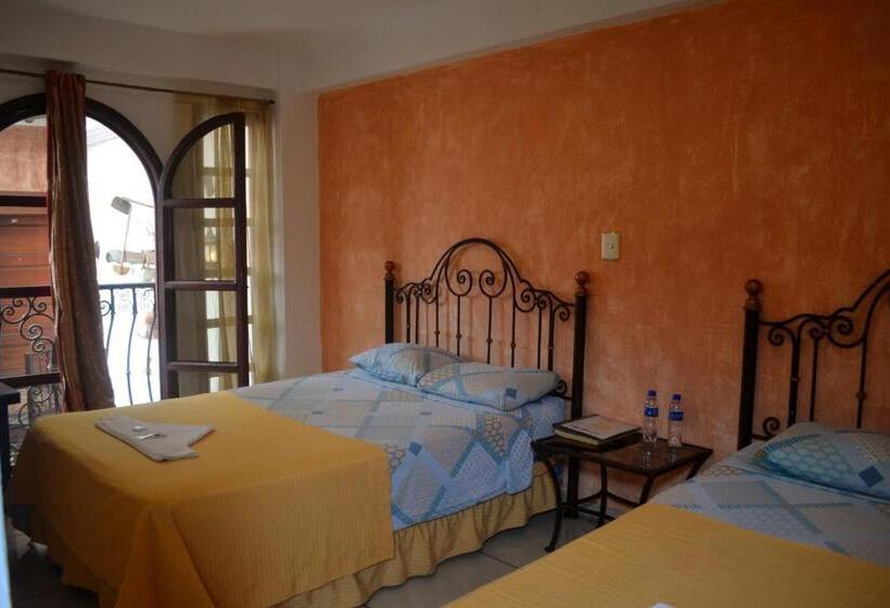 带2个双人床的标准工作室, Villa Florencia Centro Histórico