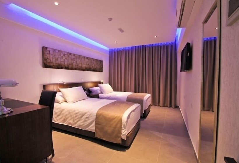 اتاق سوپریور سه تخته, Achilleos City