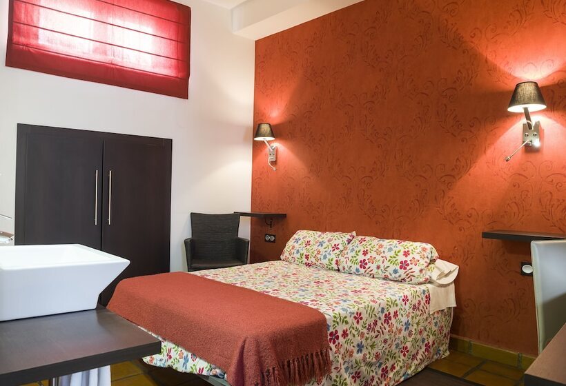 Номер Стандарт, Alvaro De Torres Boutique