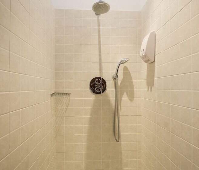 Номер Стандарт, Alvaro De Torres Boutique