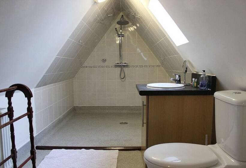 스탠다드 룸, Church Farm Barns