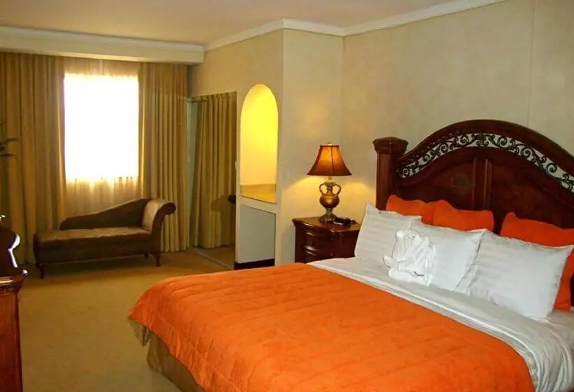 سوئیت با تخت بزرگ, Gran Mediterraneo