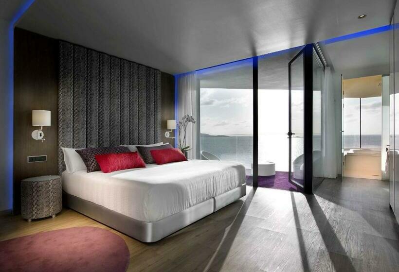 Студия Стандарт, Hard Rock Hotel Ibiza