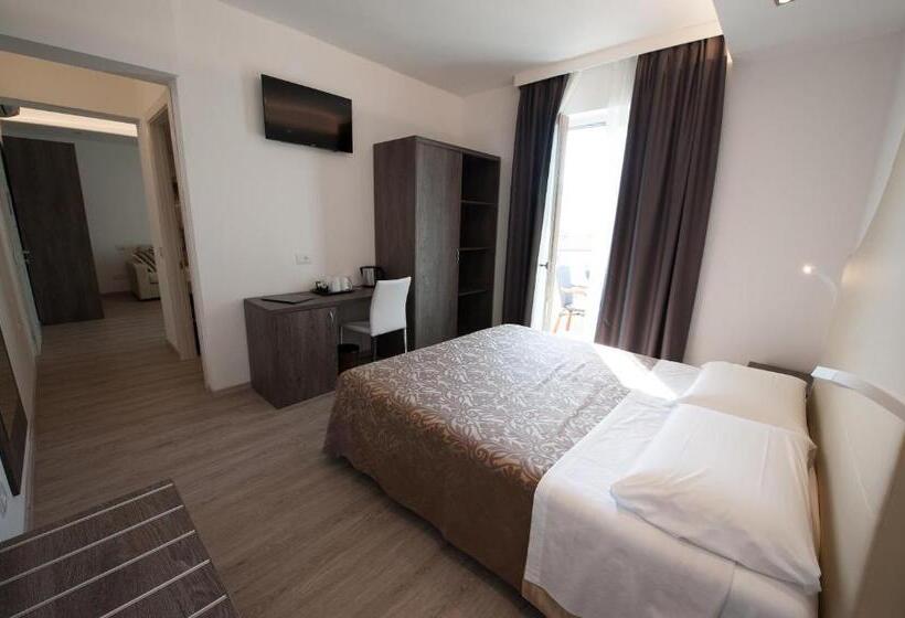 Family Suite, Italia