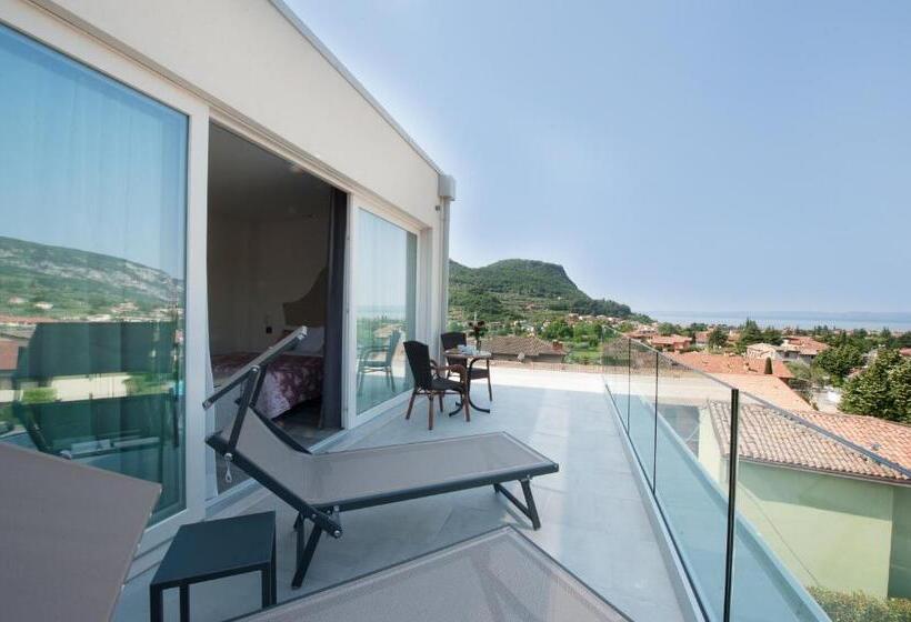 Люкс Повышенной Комфортности, Italia