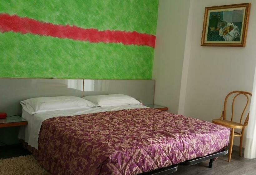 Номер Стандарт, Luna