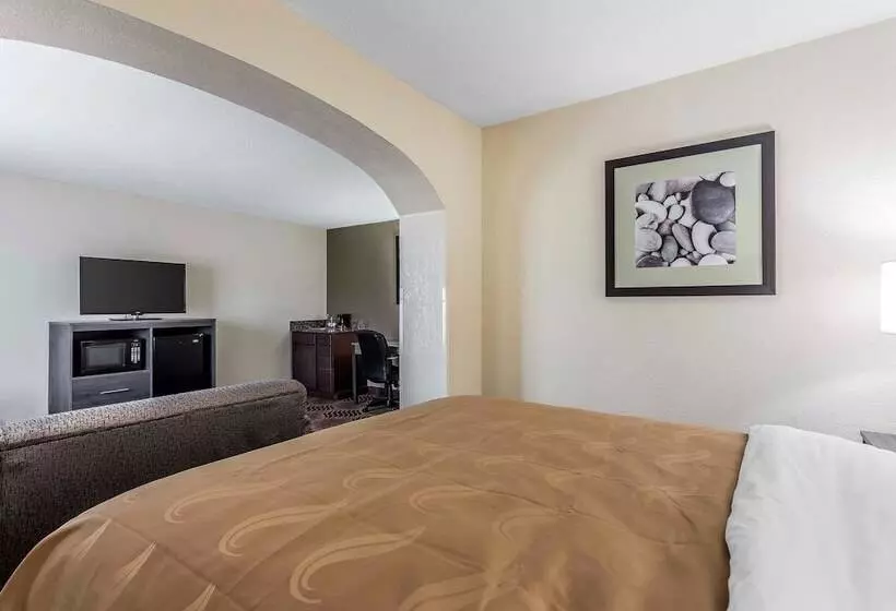 スイート, Quality Inn & Suites