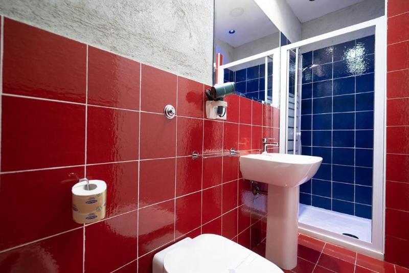 キングサイズベッドのスタンダードルーム, Super 8 By Wyndham Topeka At Forbes Landing