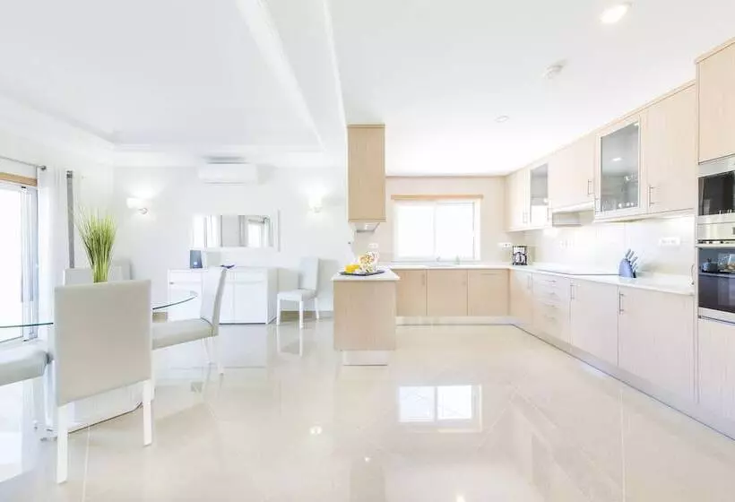 ３ベッドルームのデラックスビラ, Lakeside Country Club   Apartamentos Turísticos