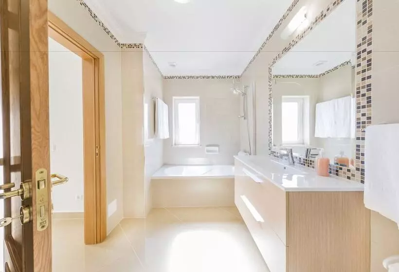３ベッドルームのデラックスビラ, Lakeside Country Club   Apartamentos Turísticos