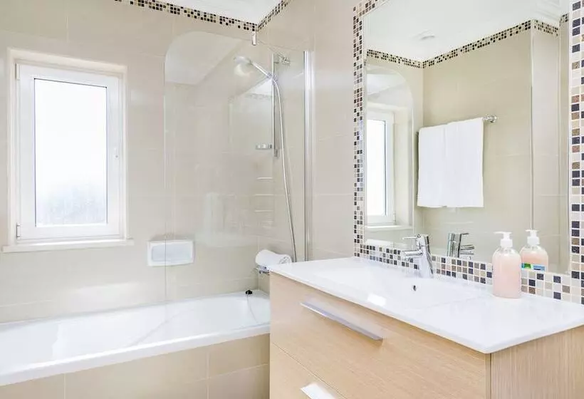 ３ベッドルームのデラックスビラ, Lakeside Country Club   Apartamentos Turísticos