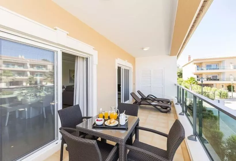 ３ベッドルームのデラックスビラ, Lakeside Country Club   Apartamentos Turísticos