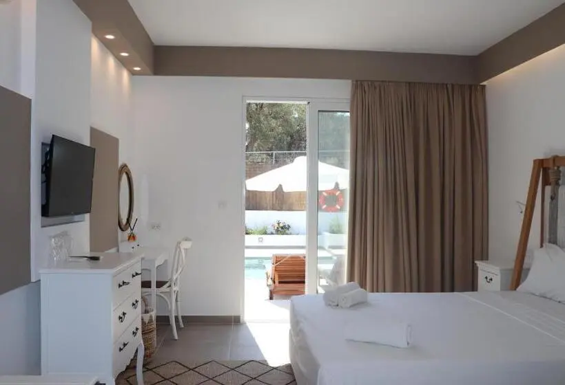 プールビュースタンダードルーム, Lindian Jewel Hotel And Villas