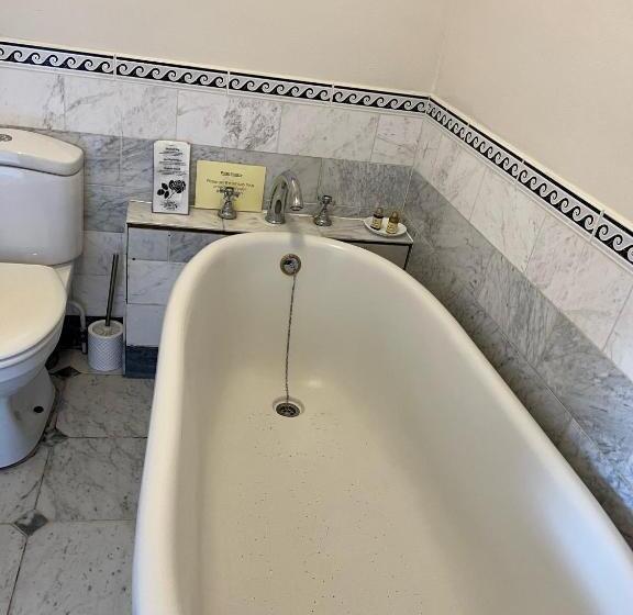 اتاق استاندارد, The Old Manor House Hotel