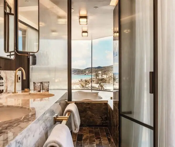 Premium-sviitti, BLESS Ibiza The Site