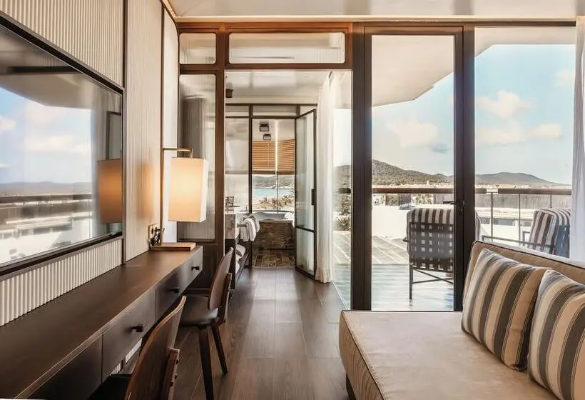 Premium-sviitti, BLESS Ibiza The Site