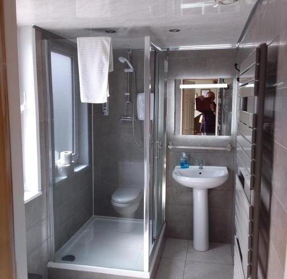 اتاق استاندارد, Ivy Braveheart Guest House