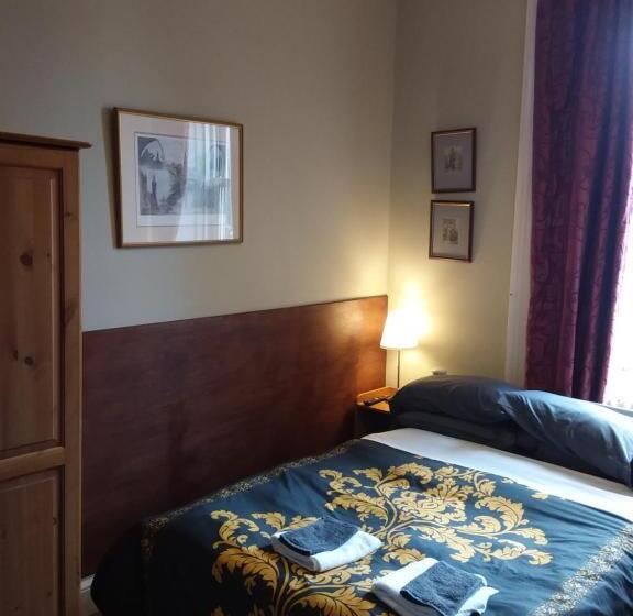 اتاق استاندارد, Ivy Braveheart Guest House