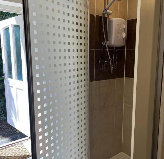 スタンダードスタジオ, No5 Durley Road Contemporary Serviced Rooms And Suites No Food Available