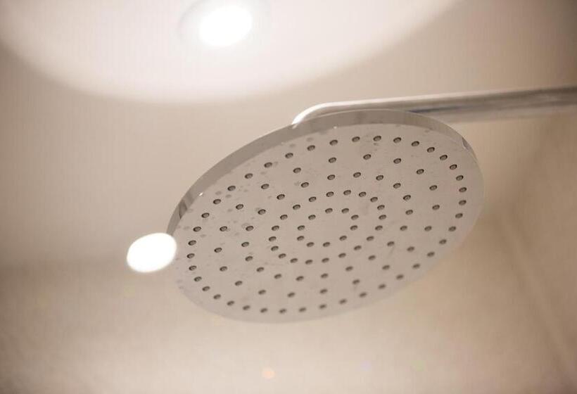 スタンダードルーム, No5 Durley Road Contemporary Serviced Rooms And Suites No Food Available