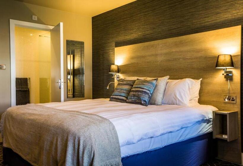 デラックスルーム, No5 Durley Road Contemporary Serviced Rooms And Suites No Food Available